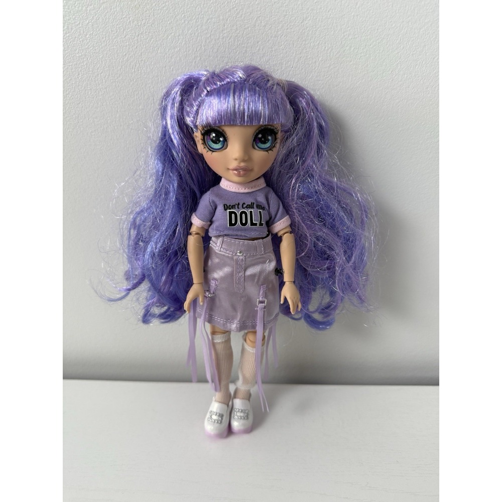 2021 MGA Rainbow High Violet Willow Doll - 9" Jr. High Series - Picture 2 of 5